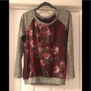 Kut from the Kloth Raglan Top